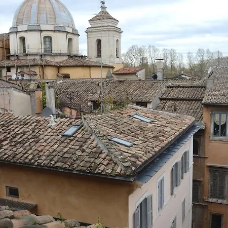 아파르타멘토 코로나리 *