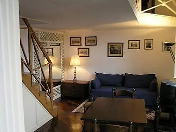 아파르타멘토 코로나리 *